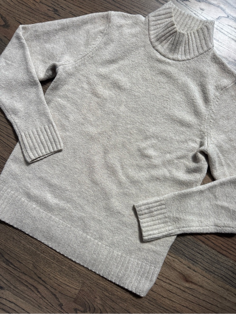 Men’s Sweater! - Picture 3 of 6